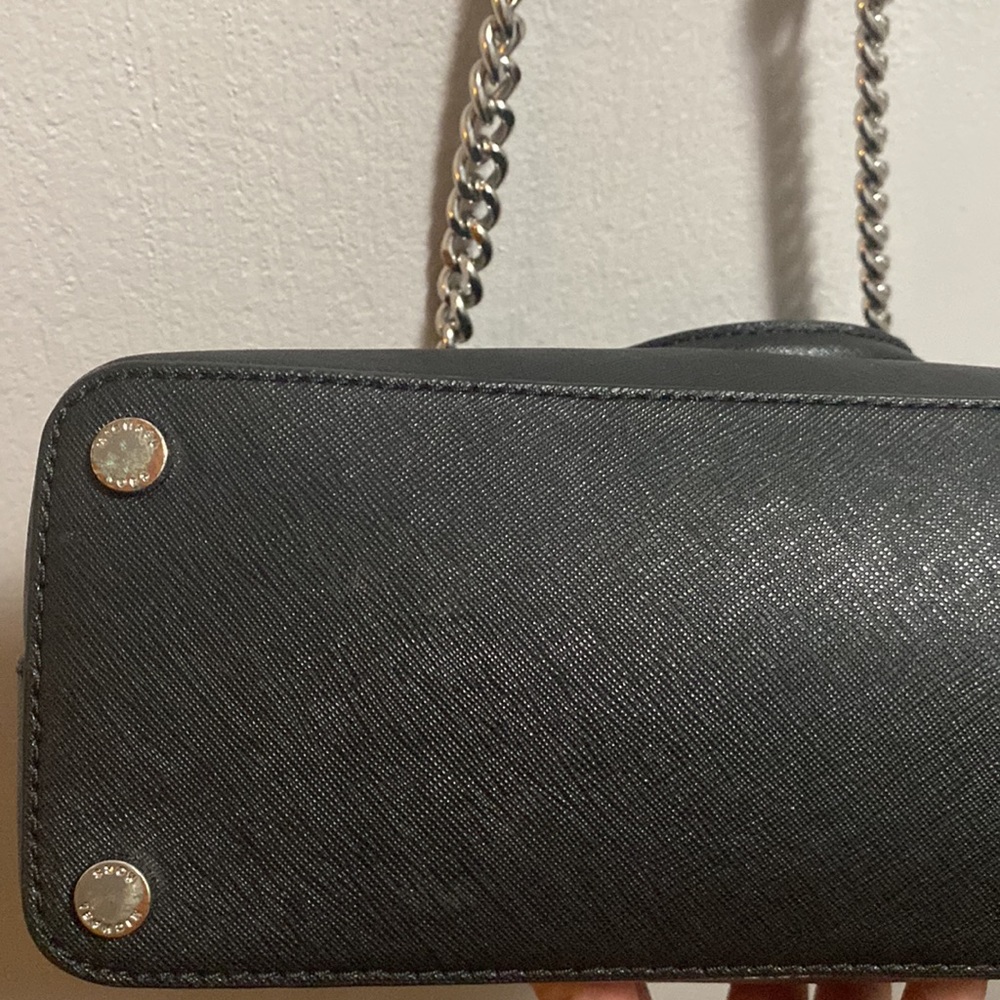 Michael Kors Crossbody - Picture 2 of 6